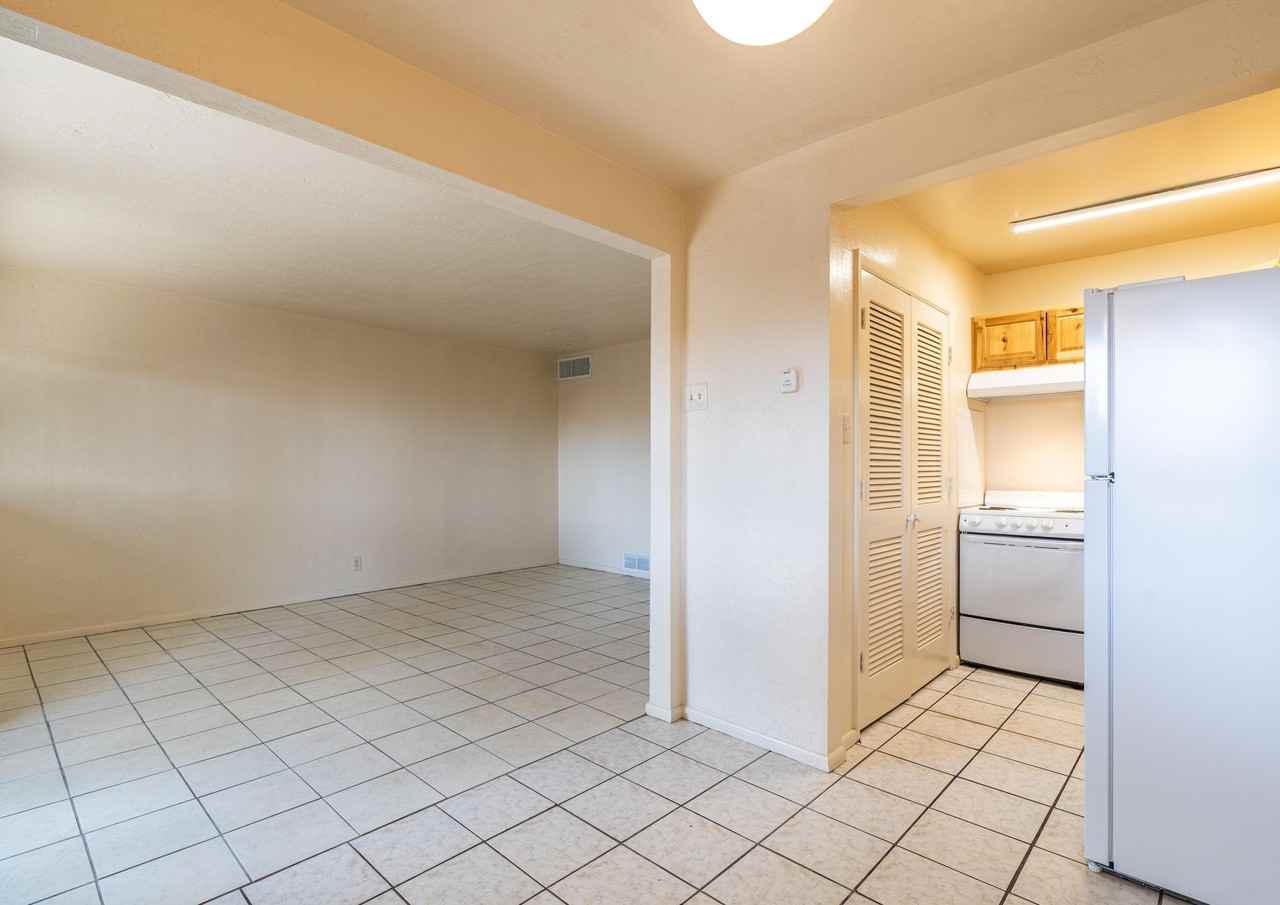 206 Princeton Dr Se #3 - Photo 7 of 18