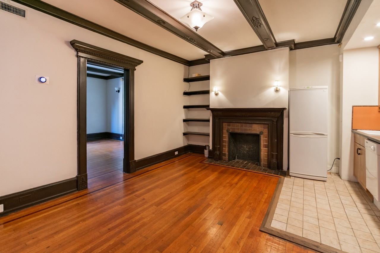 333 S 18th St Apt 2r #2R - Photo 2 of 10