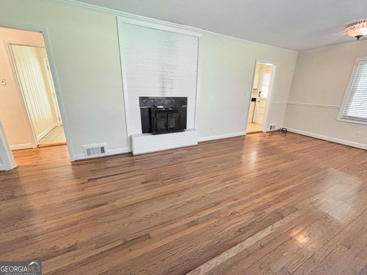 6058 Harleston Rd - Photo 4 of 30