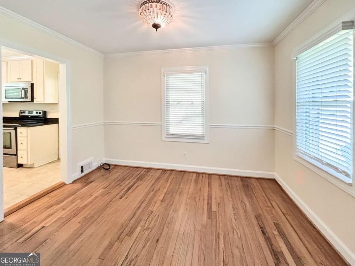 6058 Harleston Rd - Photo 6 of 30