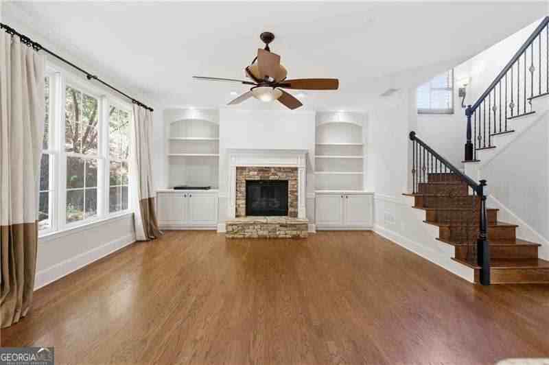 6421 Crown Forest Ct - Photo 4 of 42