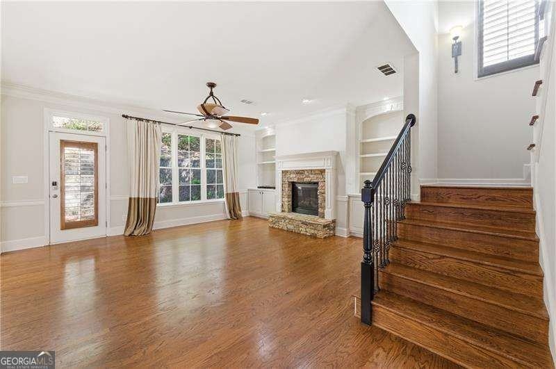 6421 Crown Forest Ct - Photo 5 of 42