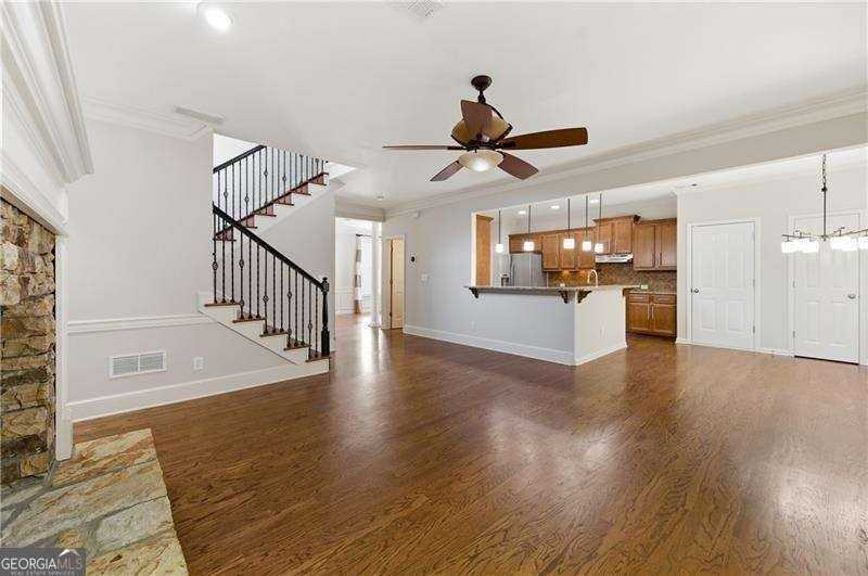 6421 Crown Forest Ct - Photo 6 of 42