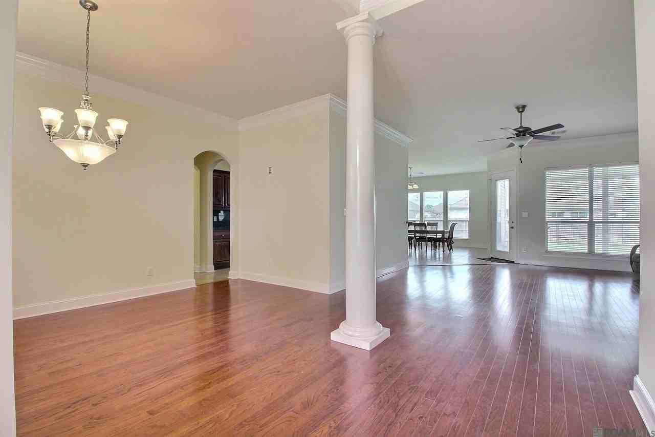 20357 Chaumont Ave - Photo 3 of 26