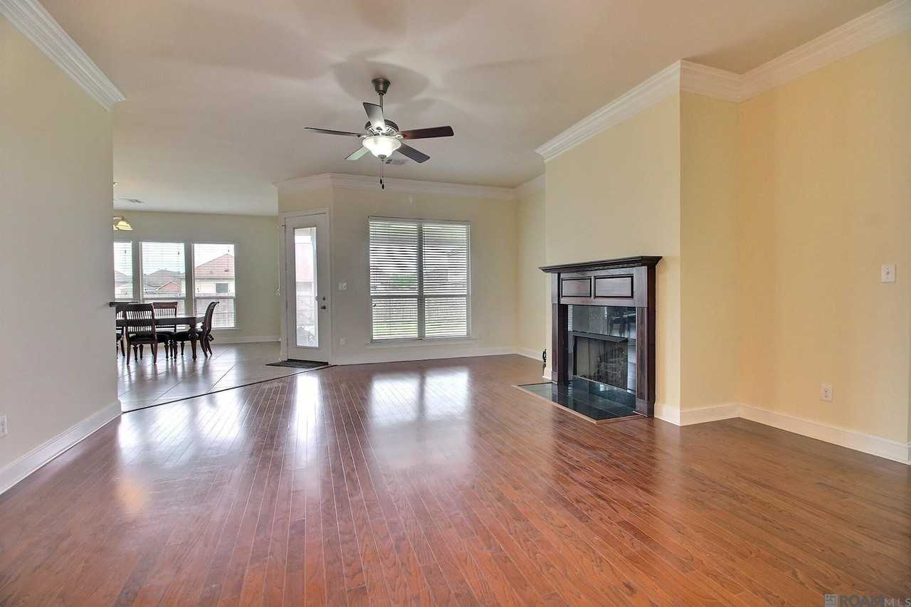 20357 Chaumont Ave - Photo 6 of 26