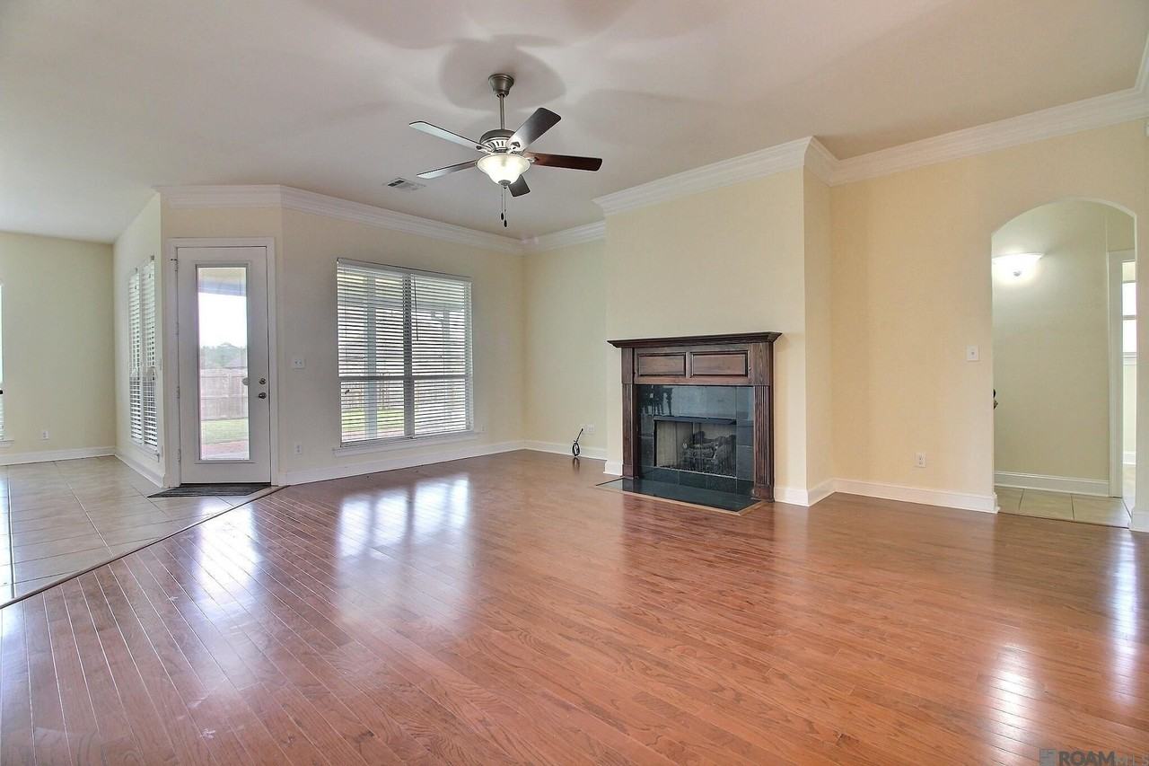 20357 Chaumont Ave - Photo 7 of 26