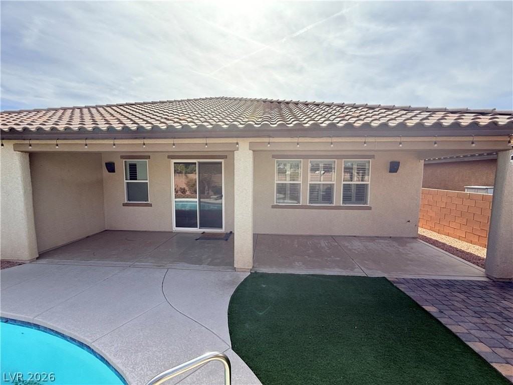 364 Moon Aura Ave - Photo 7 of 32