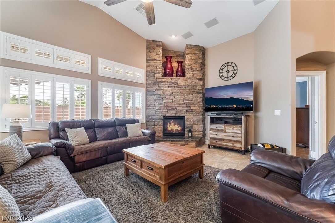 5581 Exotic Rosette Ave - Photo 7 of 48