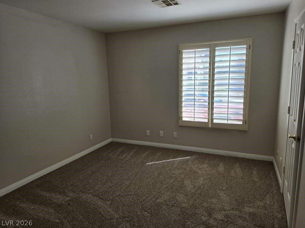 6912 Green Island Ave - Photo 4 of 12