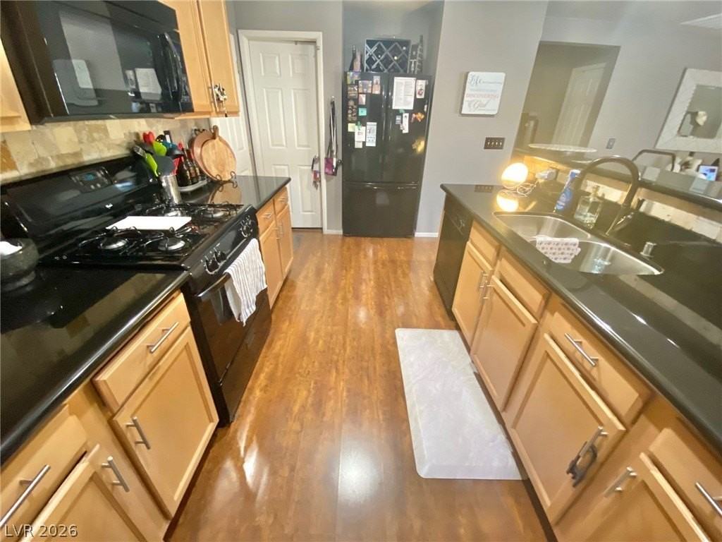 3197 Jevonda Ave - Photo 6 of 22