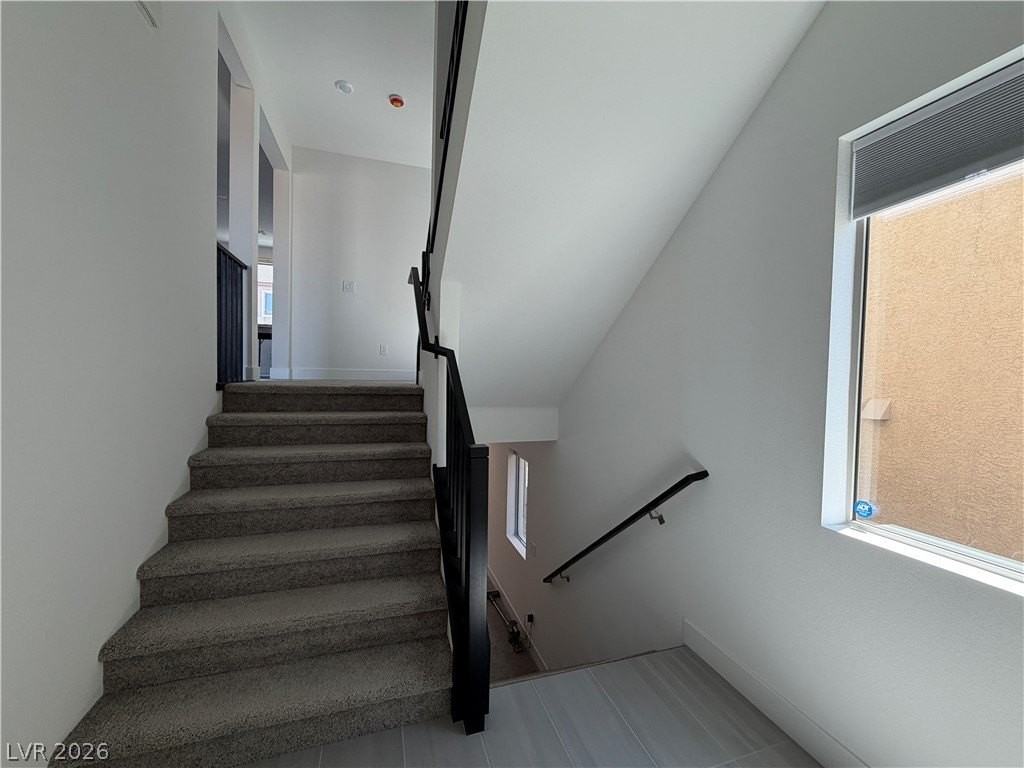 7346 S Pioneer Way - Photo 2 of 30