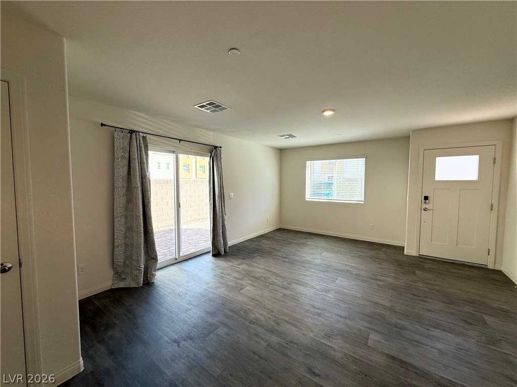 3720 Brilliant Sunset St - Photo 2 of 36