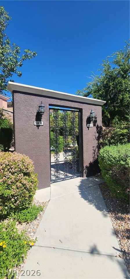 10616 Olympic Pine Dr - Photo 2 of 28