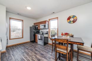 433 W Grand St Apt C #Apt C - Photo 1 of 1