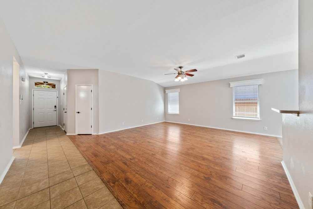 659 Coral Hbr #1 - Photo 7 of 34