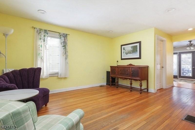 1617 Westover Rd - Photo 3 of 22