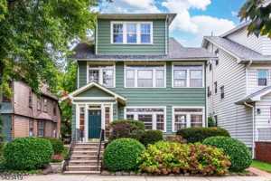 featured image of 185 Broad St #1