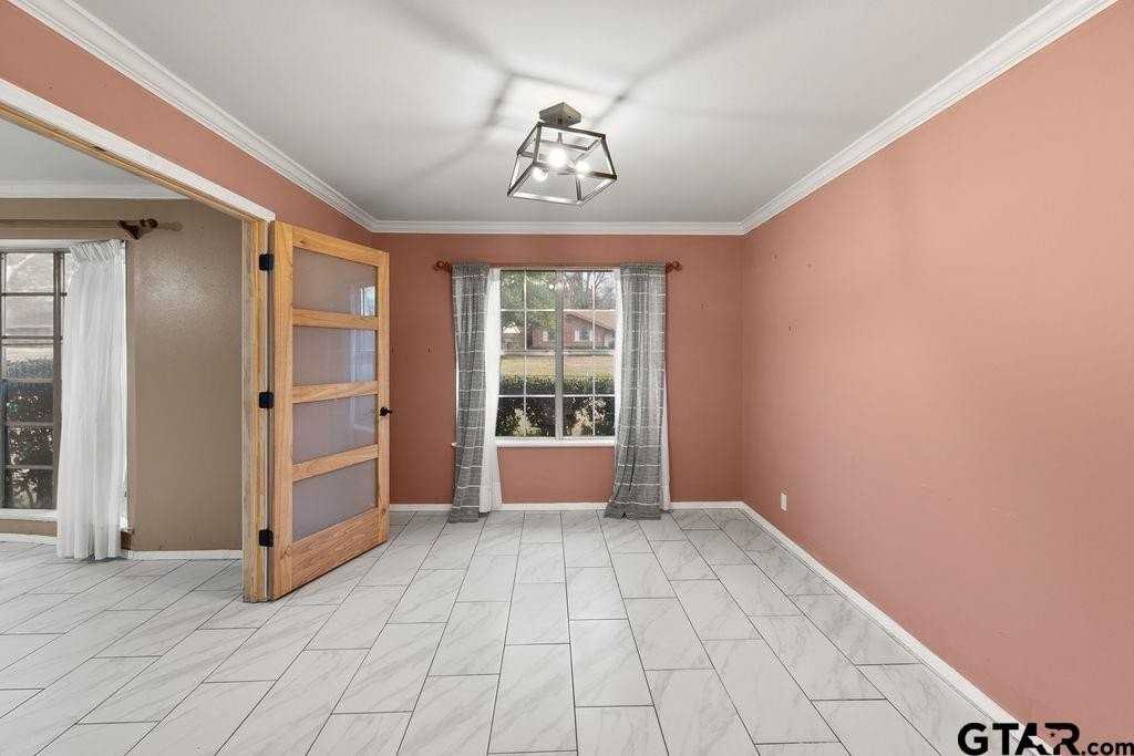 811 Trenton Dr - Photo 7 of 37