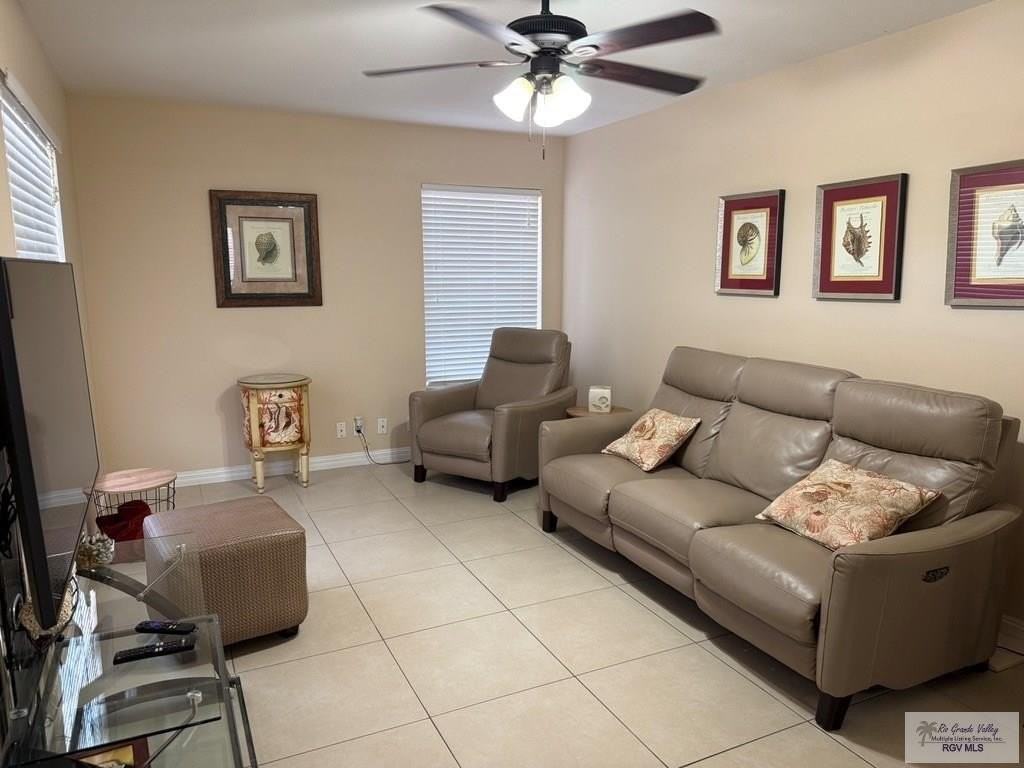 1618 E Los Ebanos Blvd - Photo 2 of 13