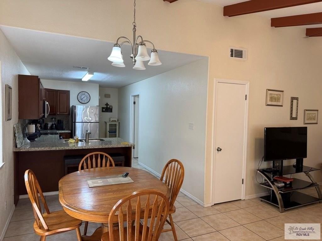 801 Tropical Dr Apt 3 - Photo 3 of 10