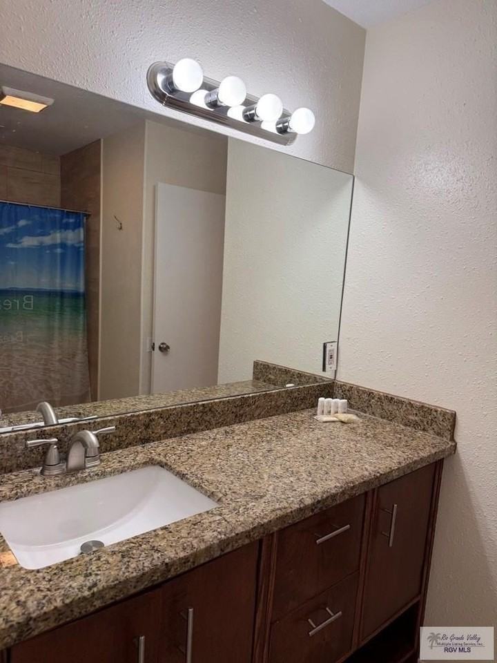 801 Tropical Dr Apt 3 - Photo 7 of 10