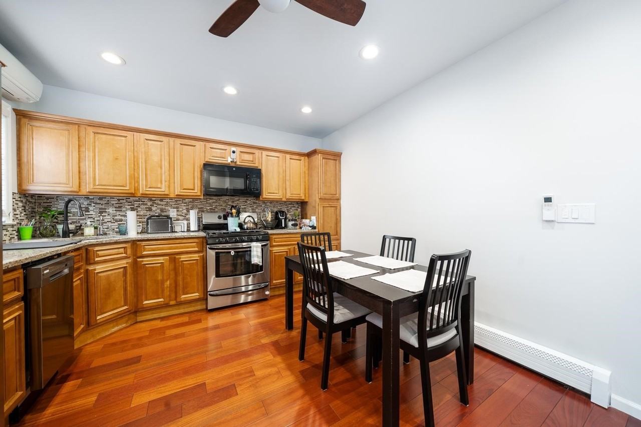 67A Columbia Ave - Photo 6 of 27