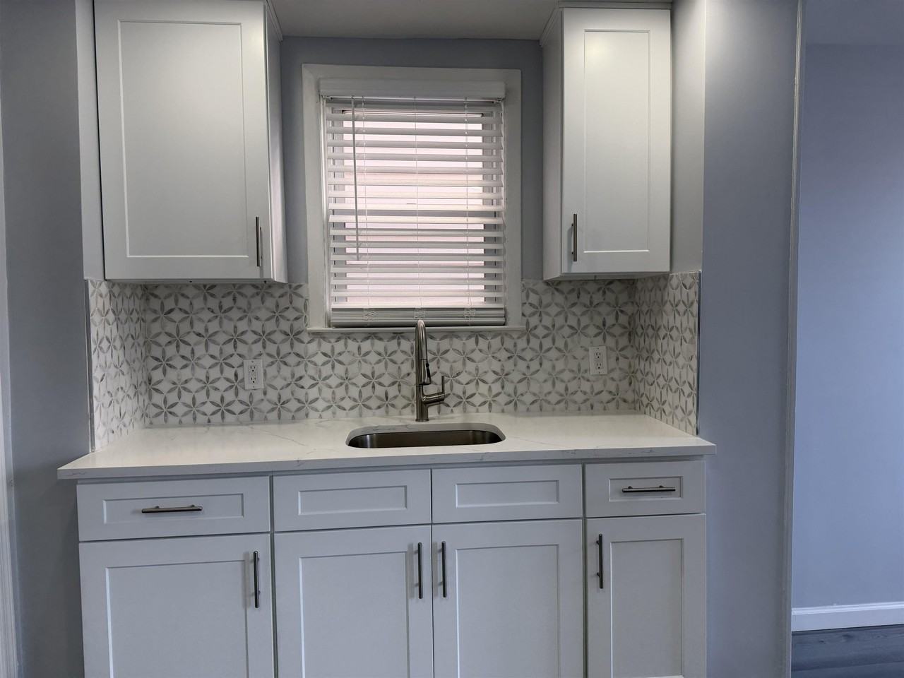 528 Kennedy Blvd #1 - Photo 6 of 10