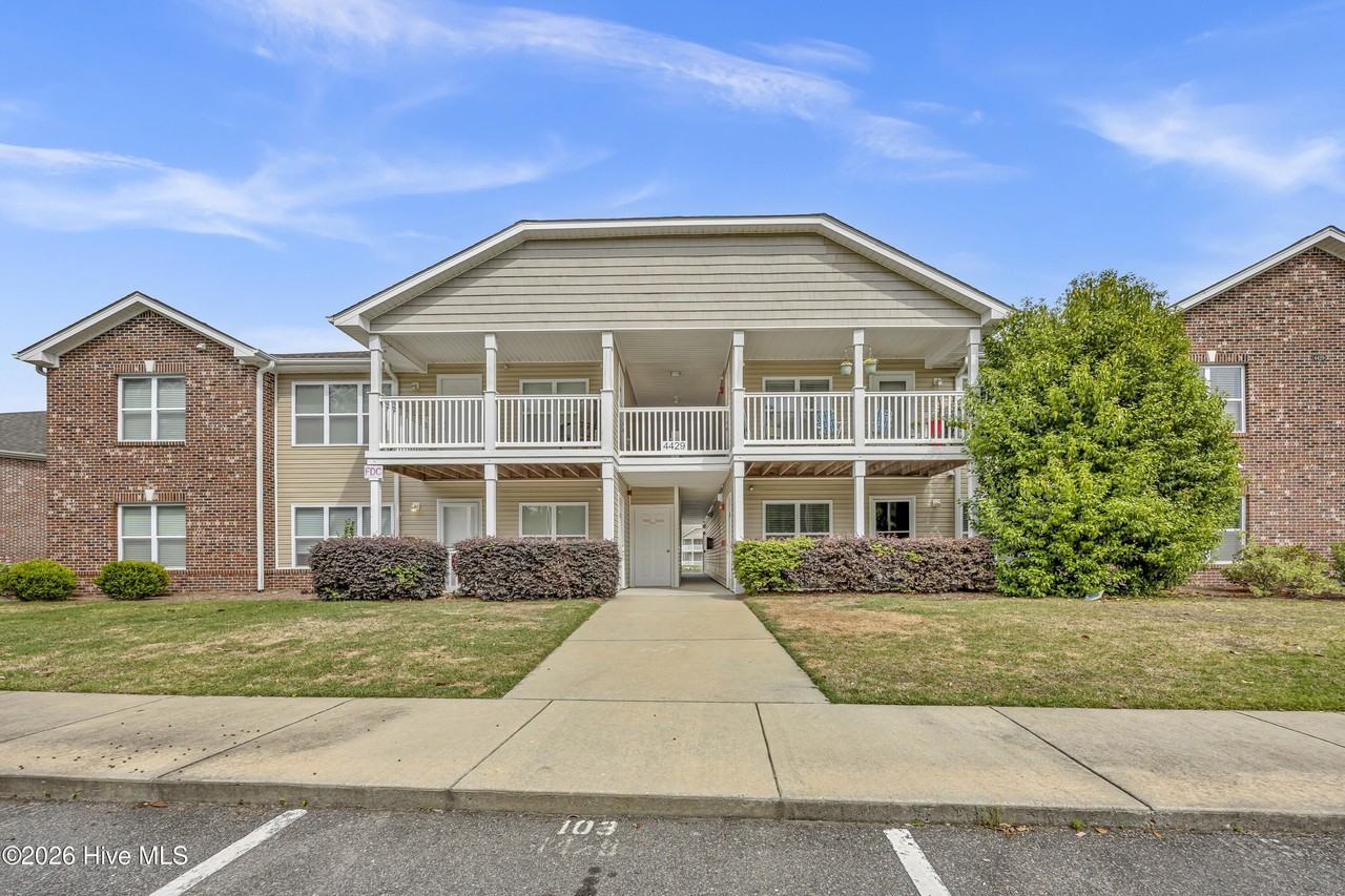 4429 Jay Bird Cir #103