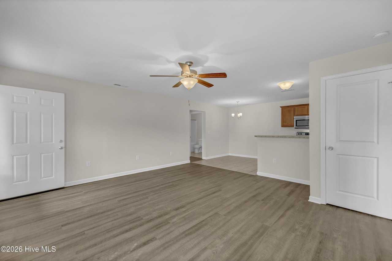 4429 Jay Bird Cir #103 - Photo 6 of 33