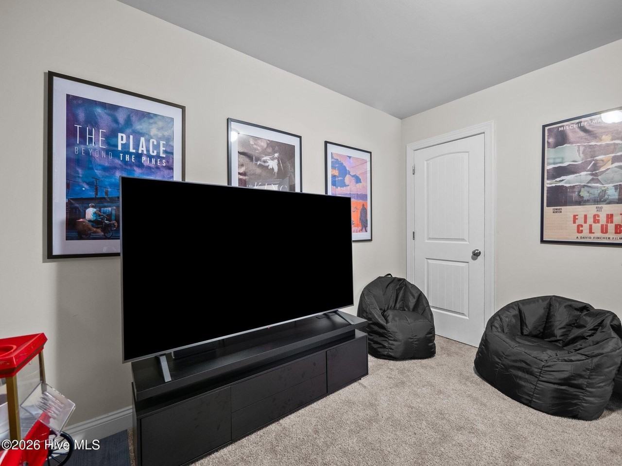 4039 Hunters Trl - Photo 7 of 36