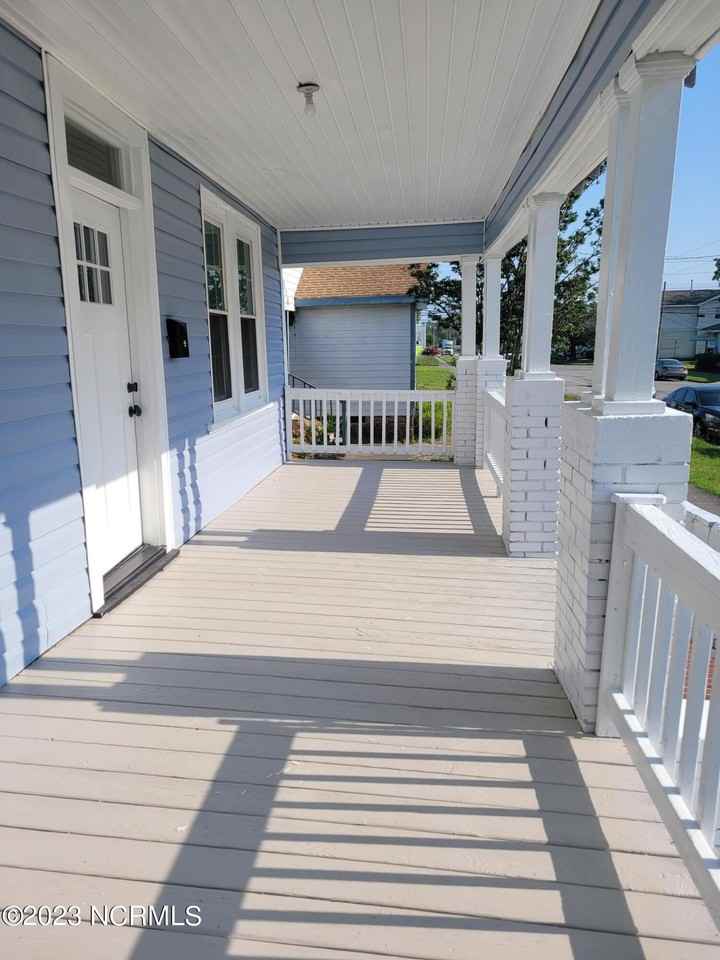 112 S 12th St - Photo 2 of 24