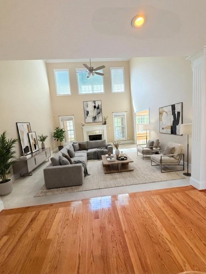 1605 Jamestown Ave - Photo 5 of 50