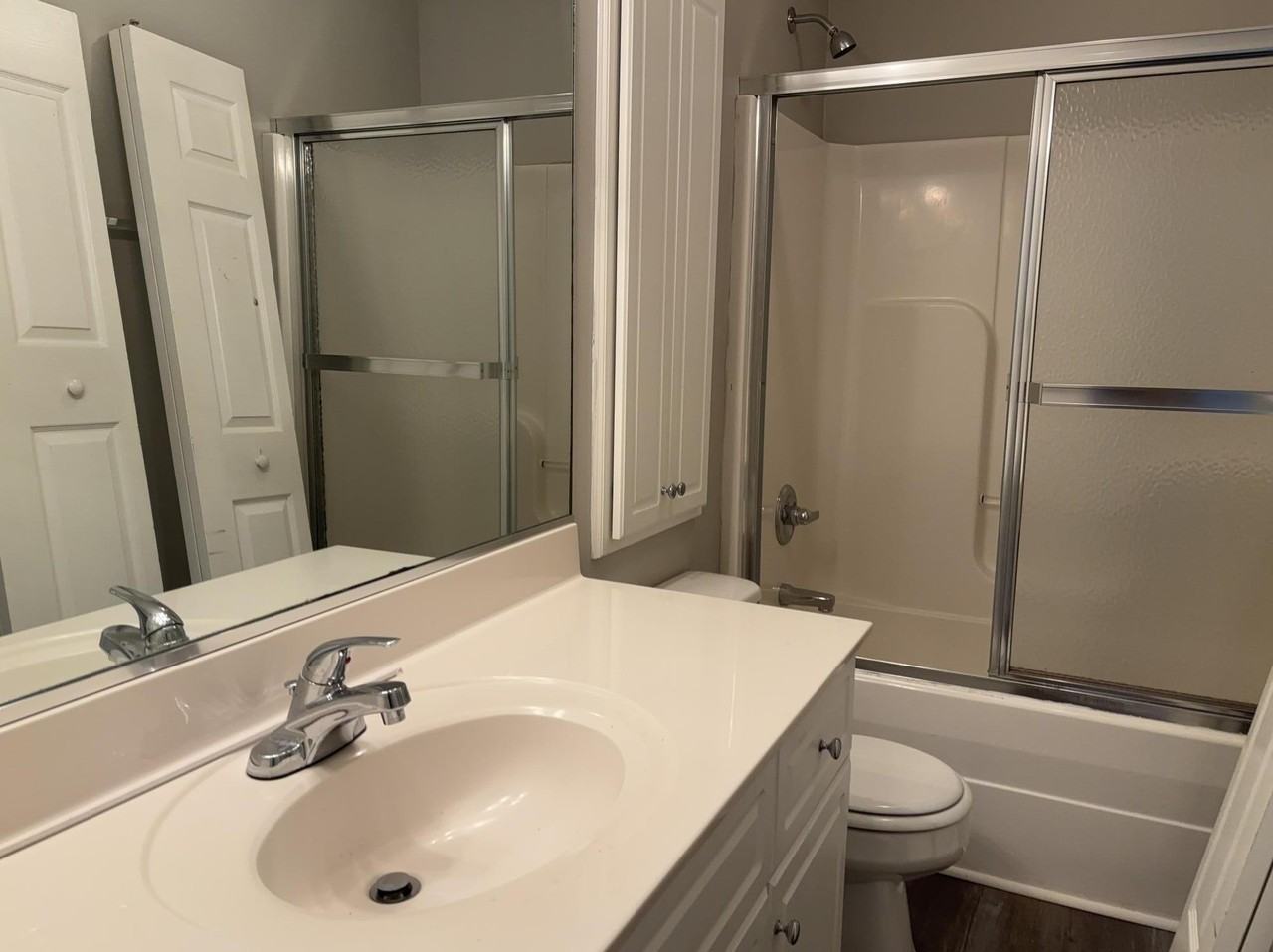 452 Flowing Creek Dr - Photo 4 of 8