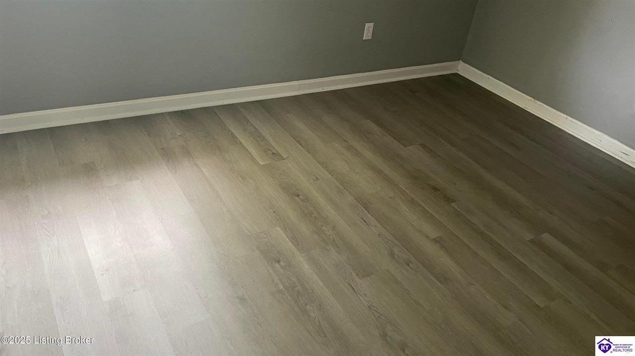 314 Crossgate Rd - Photo 5 of 16