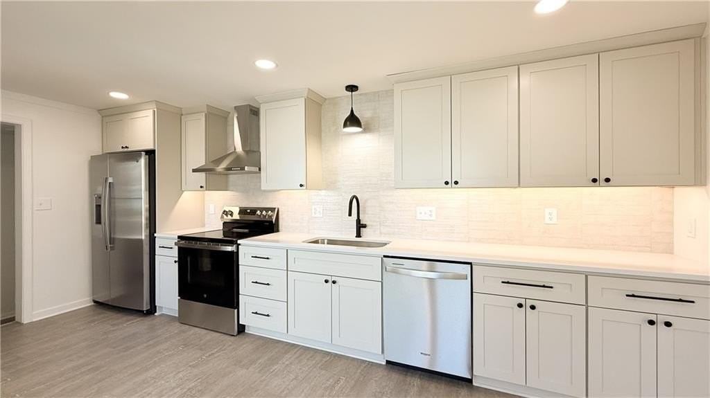 7601 Foster St - Photo 5 of 17