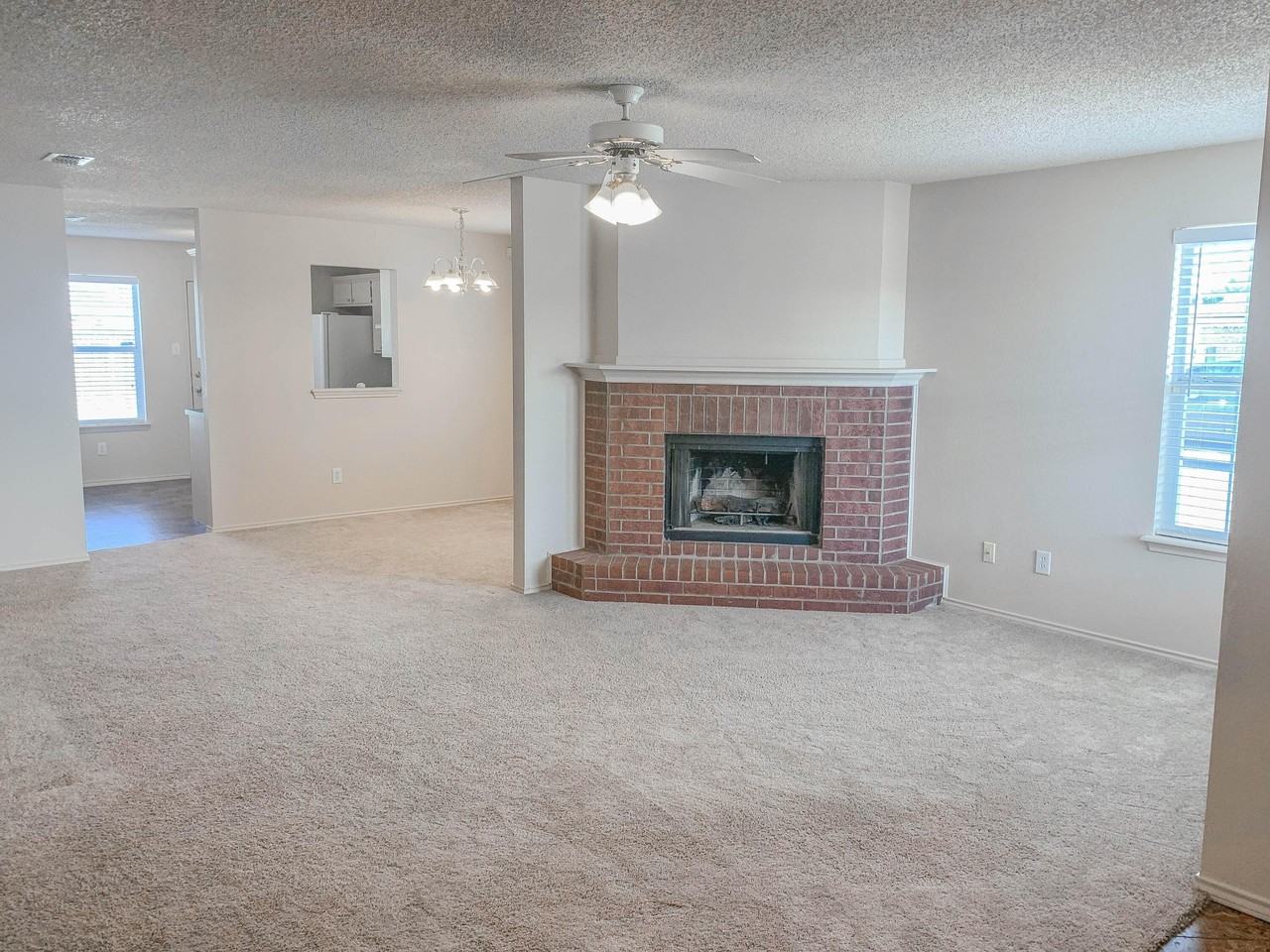 6112 7th Dr - Photo 6 of 10