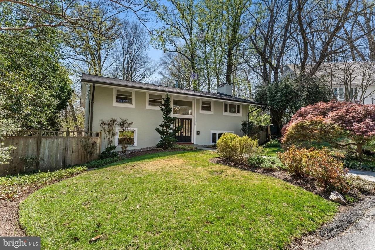 2820 Ellicott St Nw - Photo 2 of 43