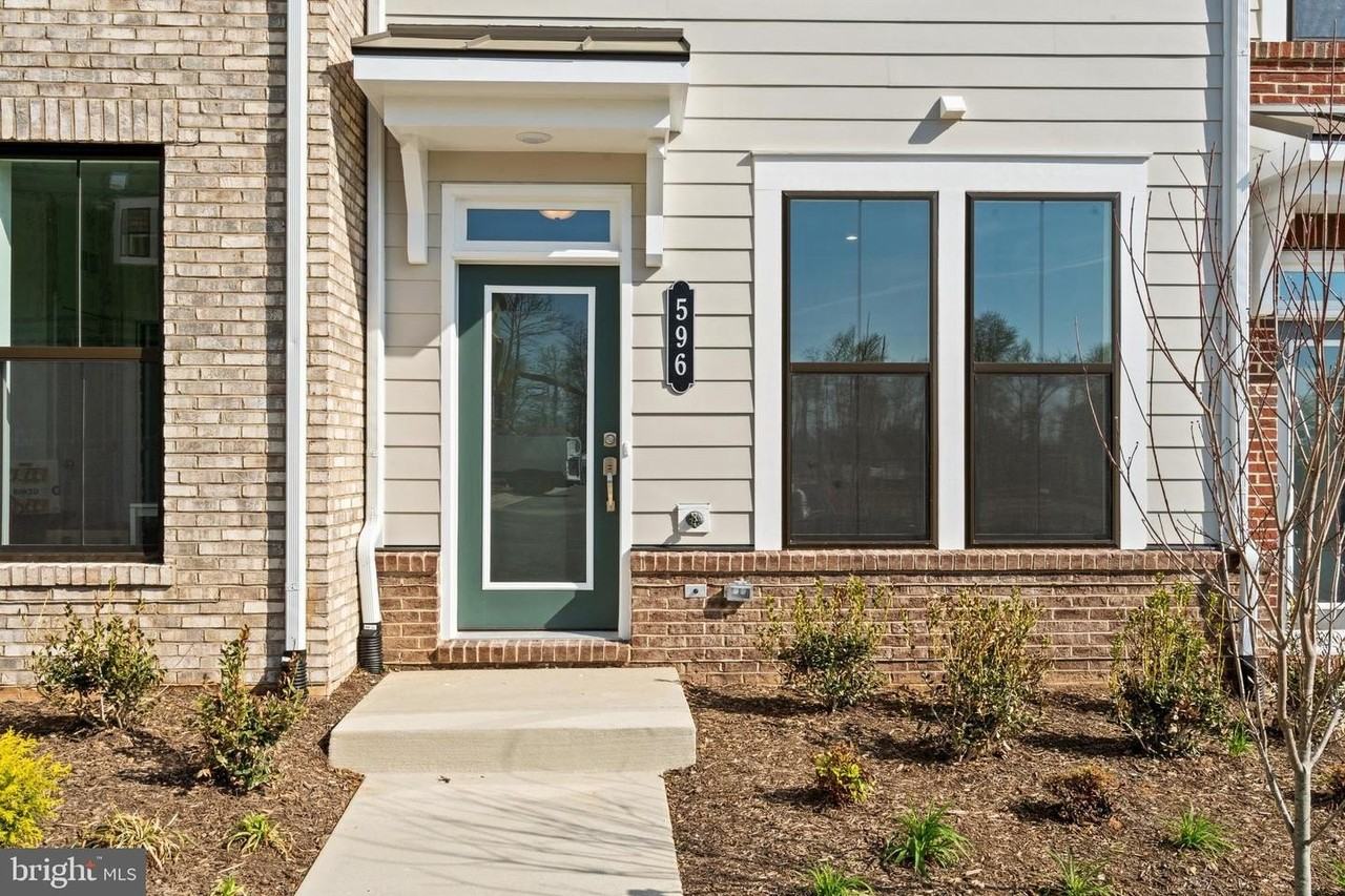 Watermans Dr - Photo 2 of 50