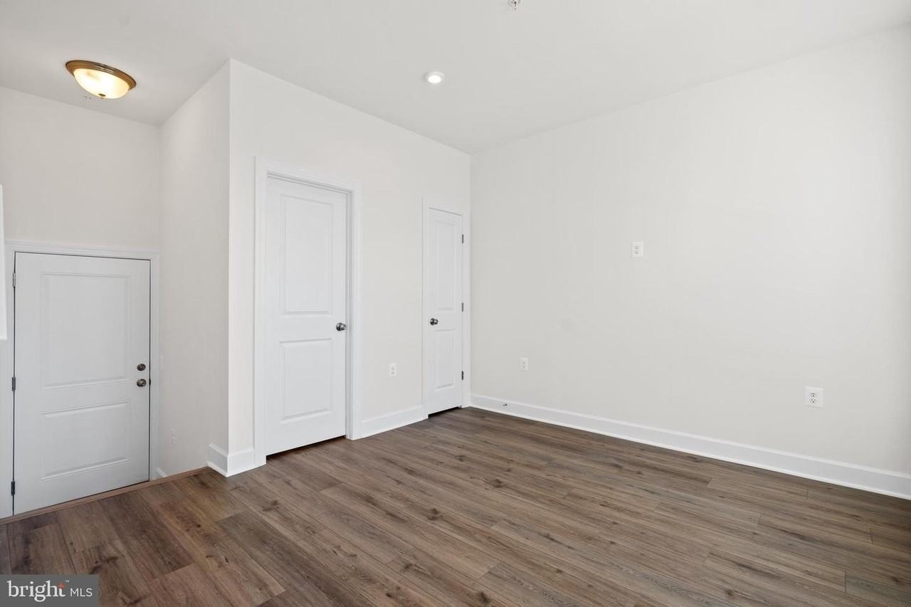 Watermans Dr - Photo 4 of 50