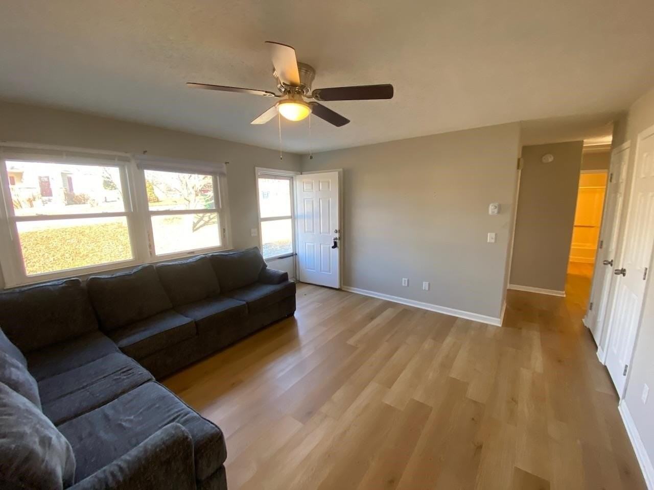 190 Church St - Photo 5 of 19