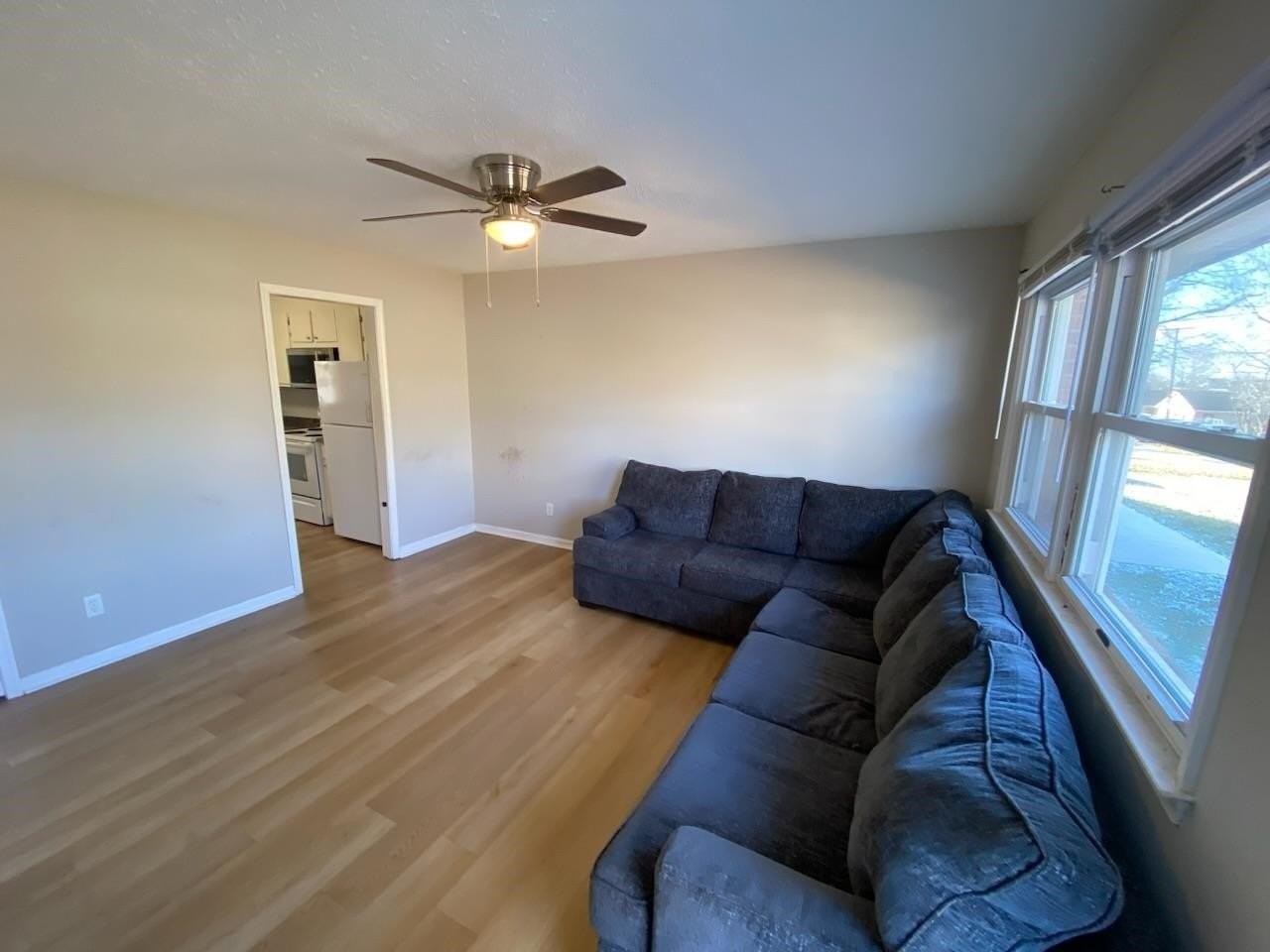 190 Church St - Photo 6 of 19