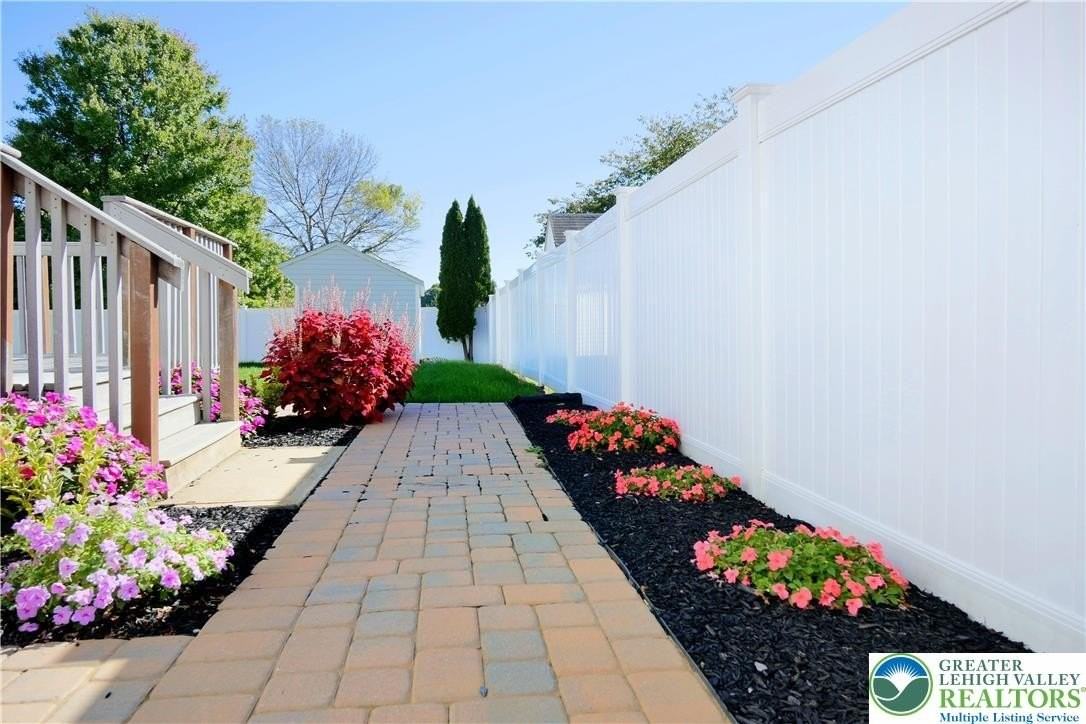 4624 Concord Cir - Photo 3 of 25