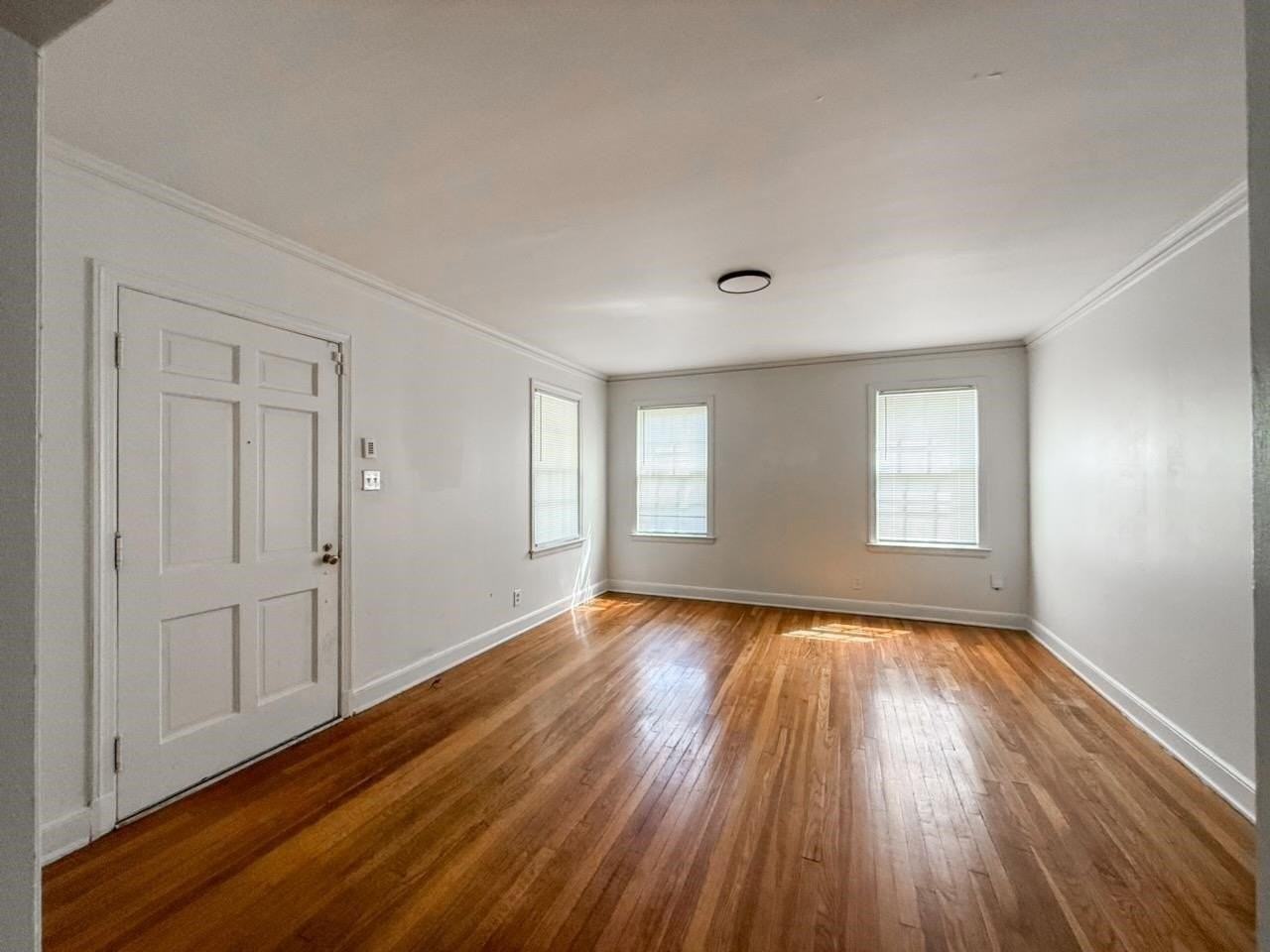 3443 Douglass Ave - Photo 6 of 8