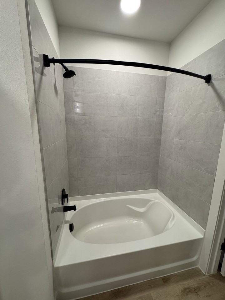 Portman Ave #1411 - Photo 7 of 8