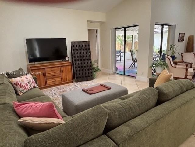 2158 Baton Rouge - Photo 3 of 21