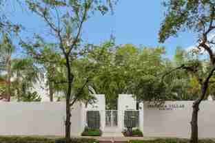 3272 Virginia St #A1 - Photo 1 of 1