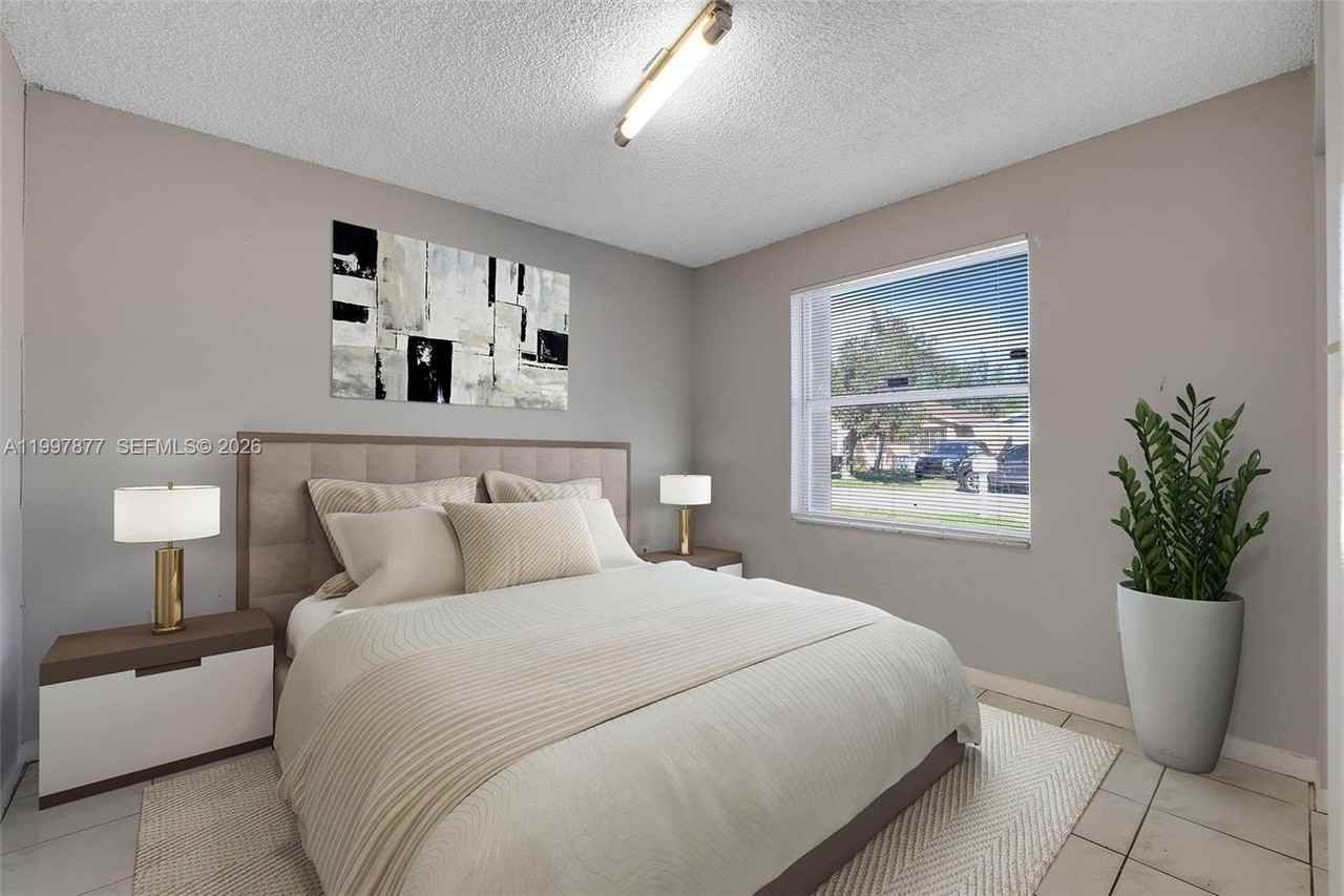 20932 Sw 118th Ave - Photo 5 of 41