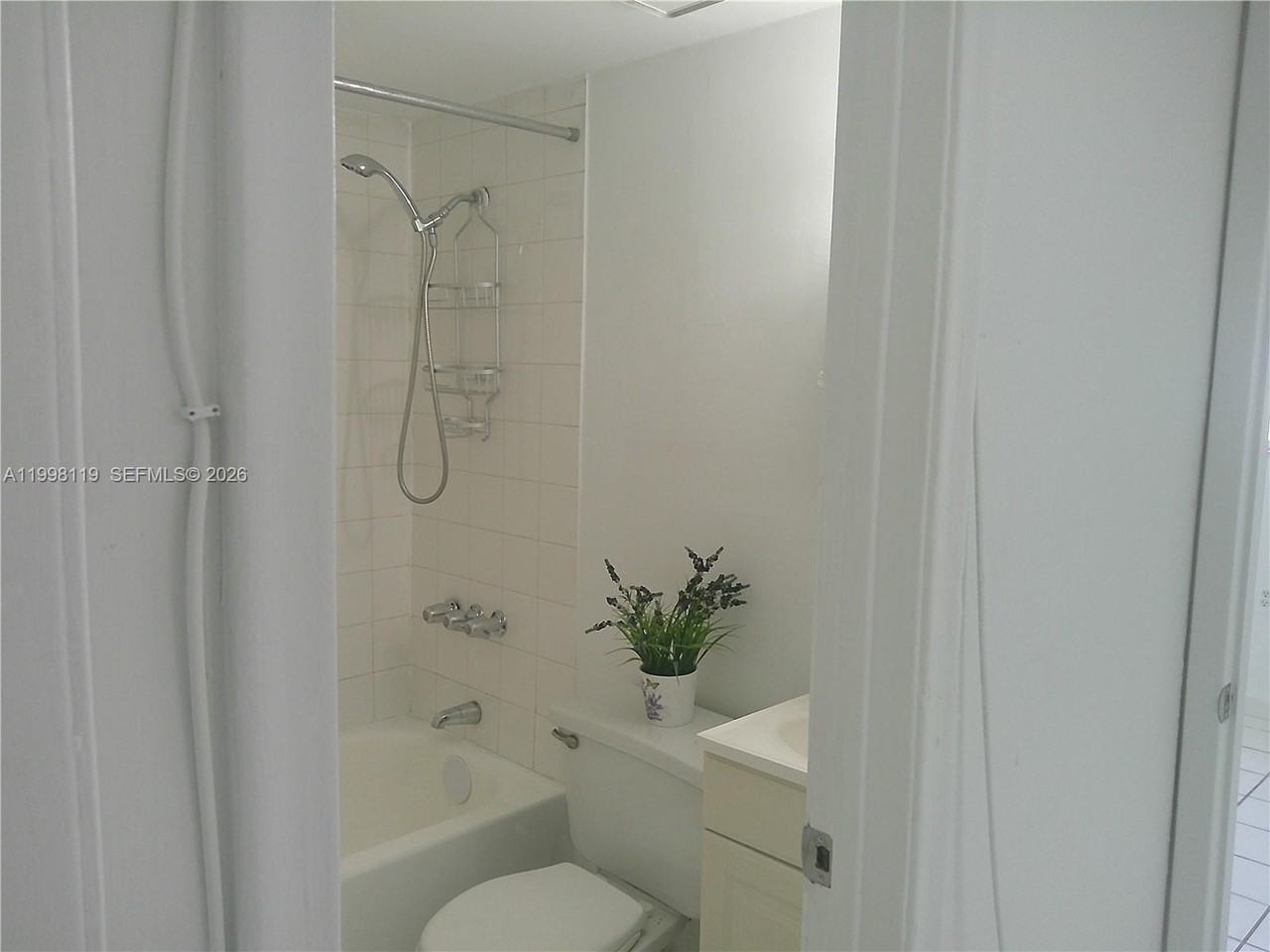 461 Sw 7th St #5 - Photo 7 of 8