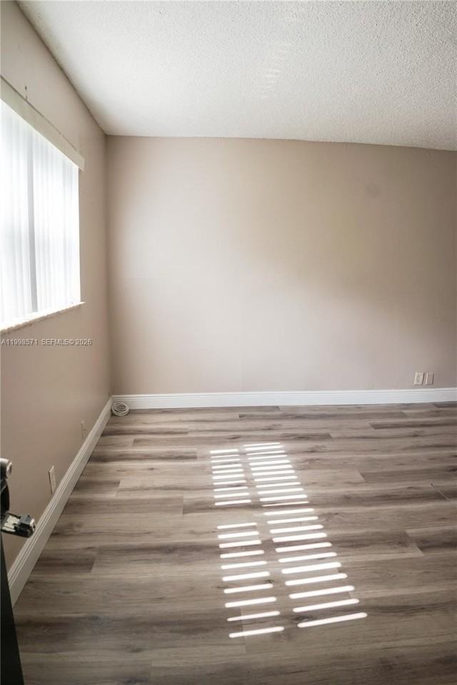 4280 Woodside Dr #12 - Photo 3 of 24