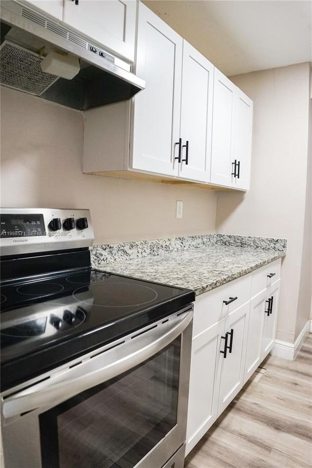 4280 Woodside Dr #12 - Photo 6 of 24